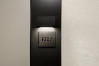 2 David Eyer Rd in Richmond Hill, ON - Building Photo - Building Photo