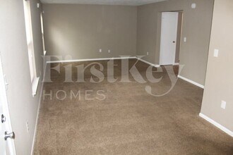 4366 Village Trace Ct in Indianapolis, IN - Building Photo - Building Photo