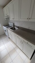 266 Broad Ave, Unit E2 in Leonia, NJ - Building Photo - Building Photo