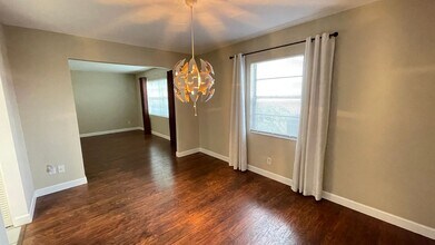 6004 12th Ave W in Bradenton, FL - Building Photo - Building Photo