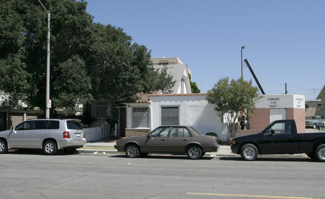 Brownstone l in Los Angeles, CA - Building Photo - Building Photo