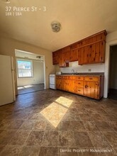 37 Pierce St in Kingston, PA - Building Photo - Building Photo