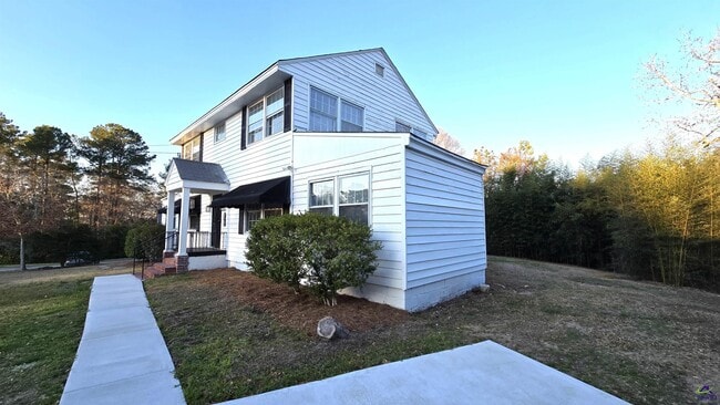 621 Forest Hill Rd in Macon, GA - Building Photo - Building Photo