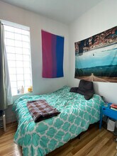2035 N Western Ave, Unit 2R in Chicago, IL - Building Photo - Building Photo