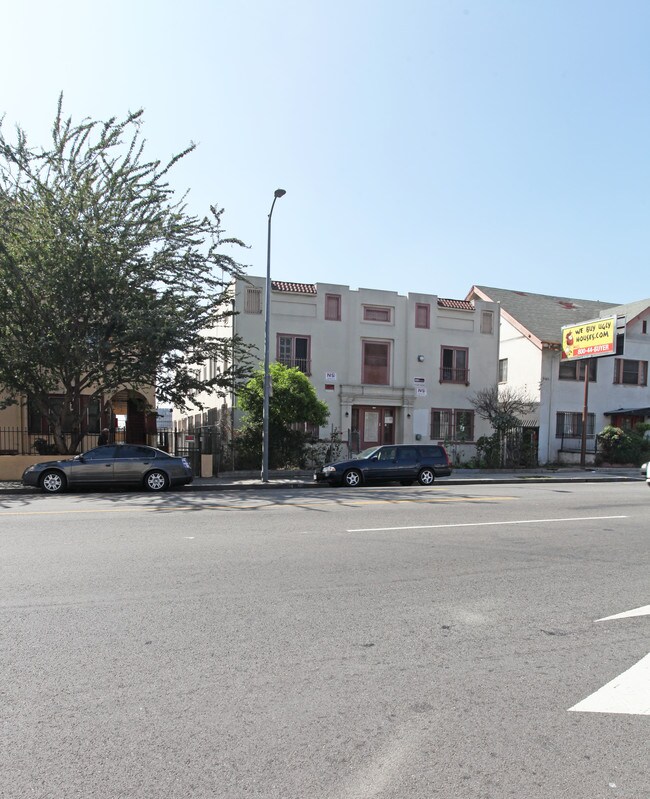 1224 W 8th St in Los Angeles, CA - Foto de edificio - Building Photo