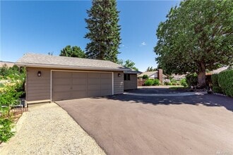2904 Alvista Pl in Wenatchee, WA - Building Photo - Building Photo