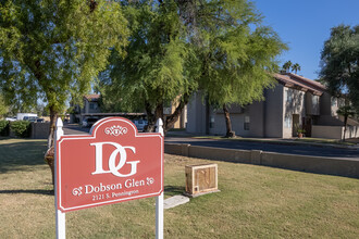 Dobson Glen in Mesa, AZ - Building Photo - Building Photo