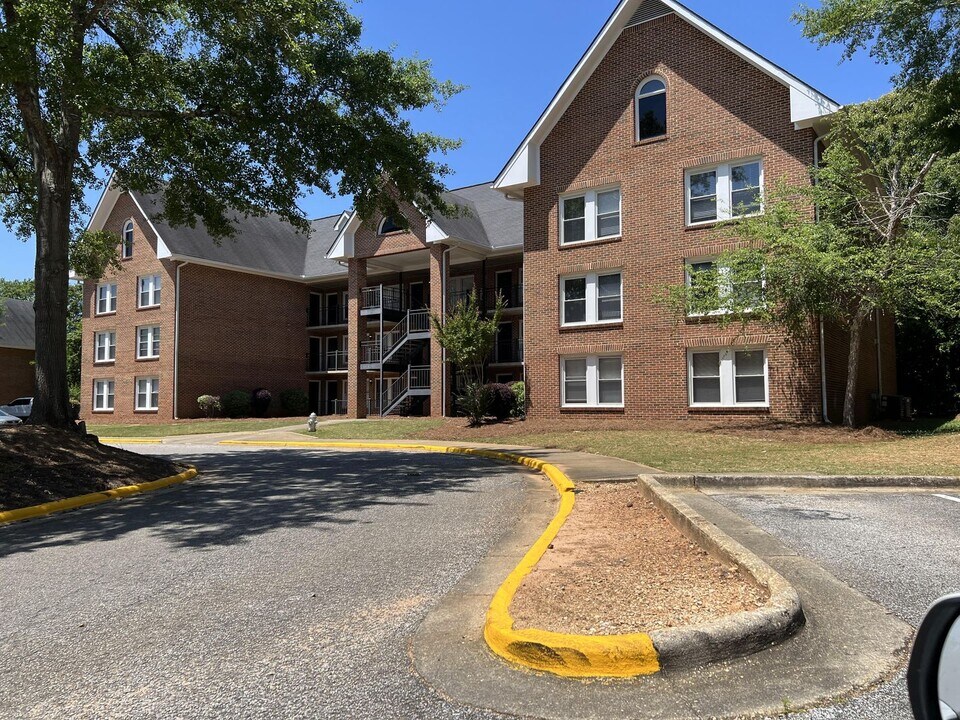 427 Harper Ave in Auburn, AL - Foto de edificio