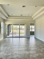 6271 Arriba Ave in Naples, FL - Foto de edificio - Building Photo