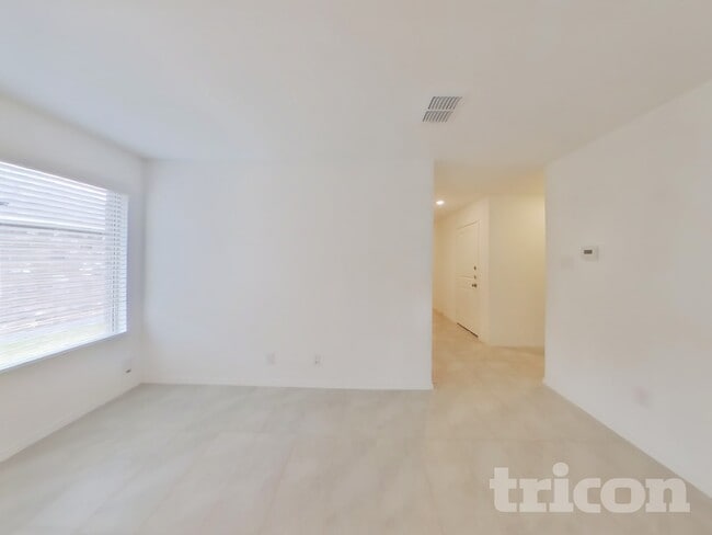 1508 Clairborne Ct in Little Elm, TX - Foto de edificio - Building Photo