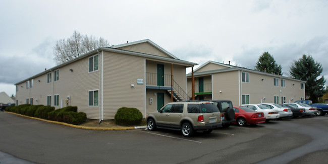 Lindenwood Apartments in Albany, OR - Building Photo - Building Photo