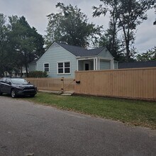 4772 Churchill Rd in North Charleston, SC - Building Photo - Building Photo