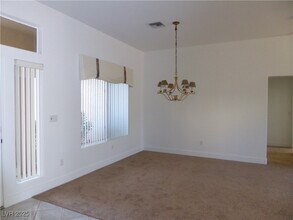 2833 Vista Butte Dr in Las Vegas, NV - Building Photo - Building Photo