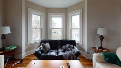 74 Saint Rose St, Unit #3 in Boston, MA - Building Photo - Building Photo