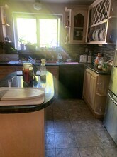 4654 Saint Clair Ave in Valley Village, CA - Building Photo - Building Photo
