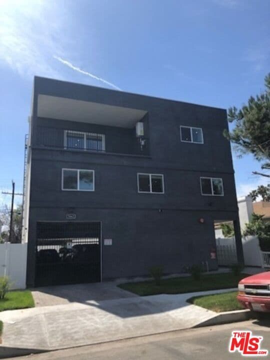 property at 5862 David Ave