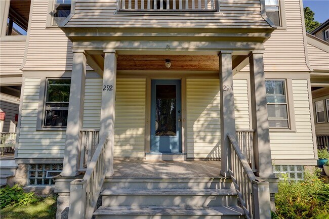 294 Laburnam Crescent in Rochester, NY - Building Photo - Building Photo