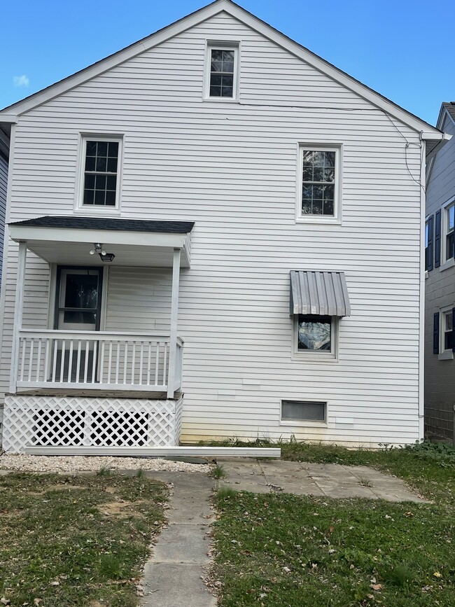 325 2nd Ave in Hanover, PA - Building Photo - Building Photo