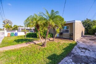 1704 Duncan St in Key West, FL - Building Photo