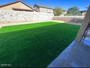 7325 Autumn Sage Dr in El Paso, TX - Building Photo - Building Photo