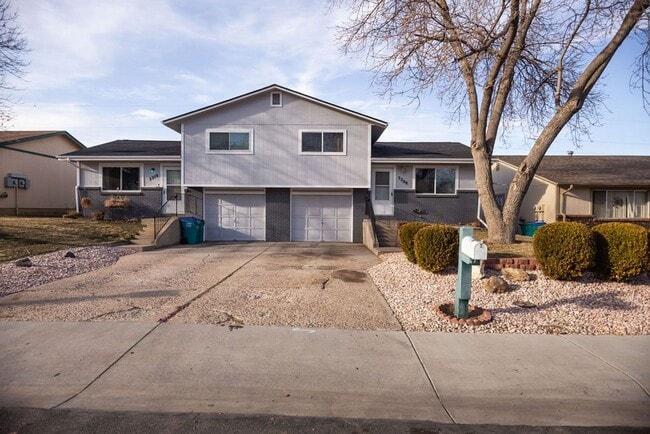 3208 Spruce Dr in Fort Collins, CO - Building Photo - Building Photo