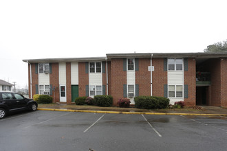 Mountainview Townhomes in Kings Mountain, NC - Building Photo - Building Photo