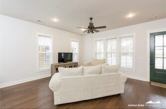 954 S College Ave in Fayetteville, AR - Building Photo - Building Photo