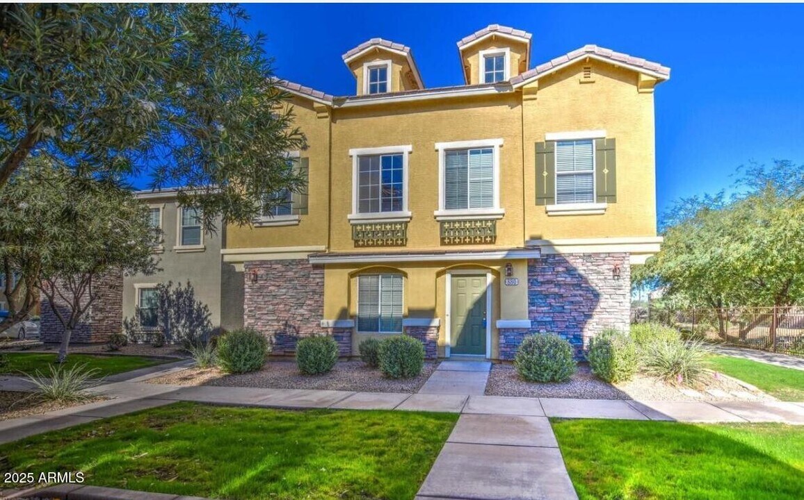 880 W Aspen Way in Gilbert, AZ - Building Photo