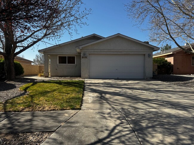 916 Tiffin Meadows Dr in Rio Rancho, NM - Building Photo - Building Photo