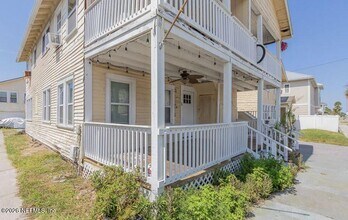 1718 1st St N in Jacksonville Beach, FL - Building Photo - Building Photo