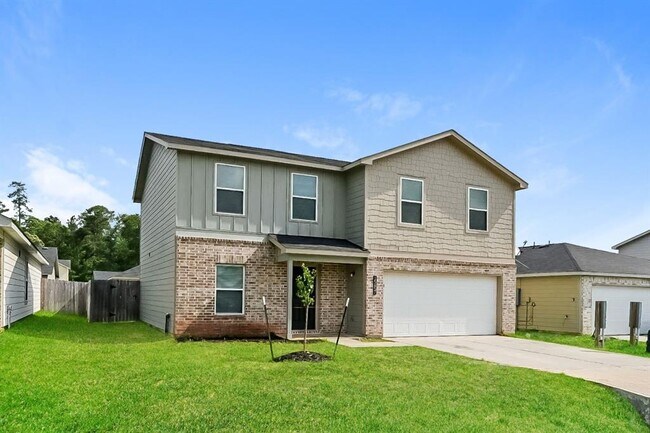 15657 Briar Frst Dr in Cut And Shoot, TX - Building Photo - Building Photo