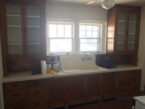 524 E Chestnut St in Jeffersonville, IN - Building Photo - Building Photo