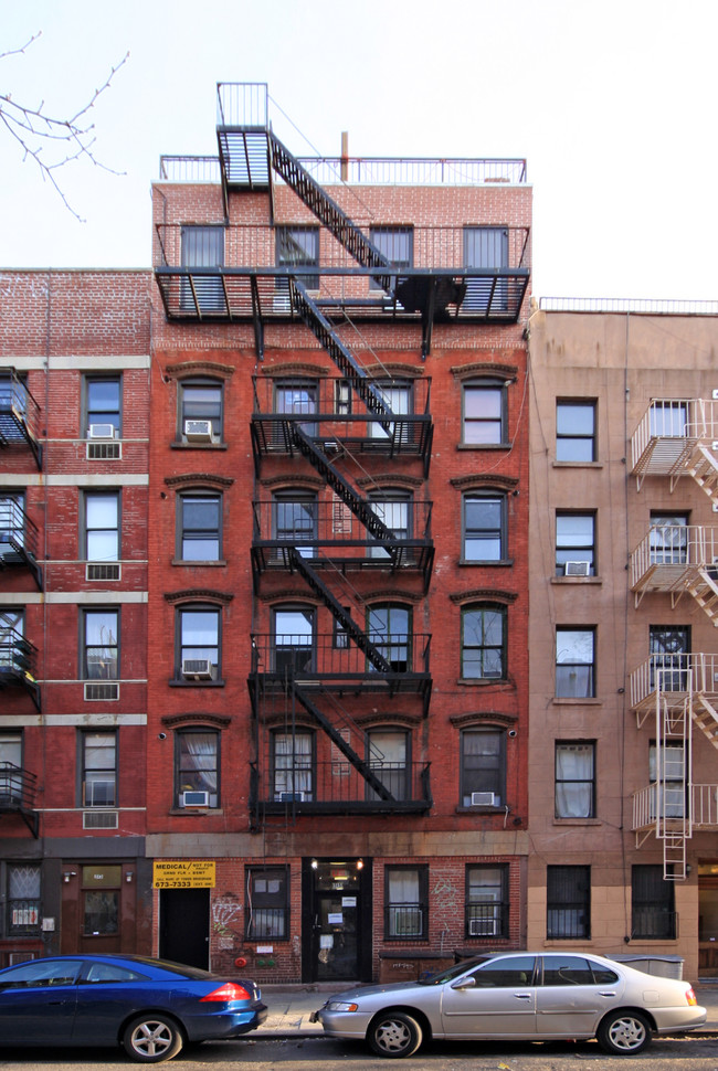 515 E Fifth St in New York, NY - Building Photo - Building Photo