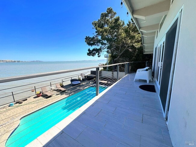 property at 5148 Paradise Dr