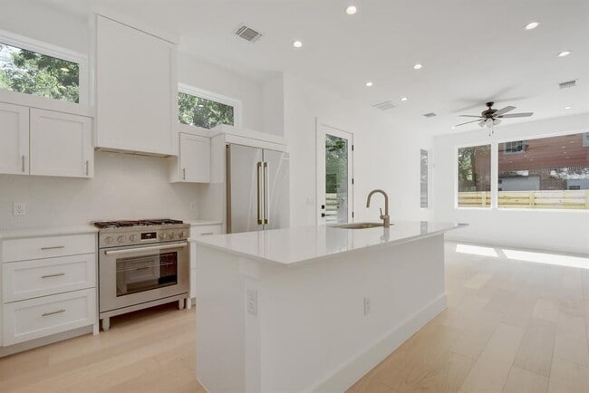 property at 1503 Newton St