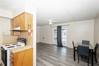 5030 Meandering Ln in Corpus Christi, TX - Building Photo - Building Photo
