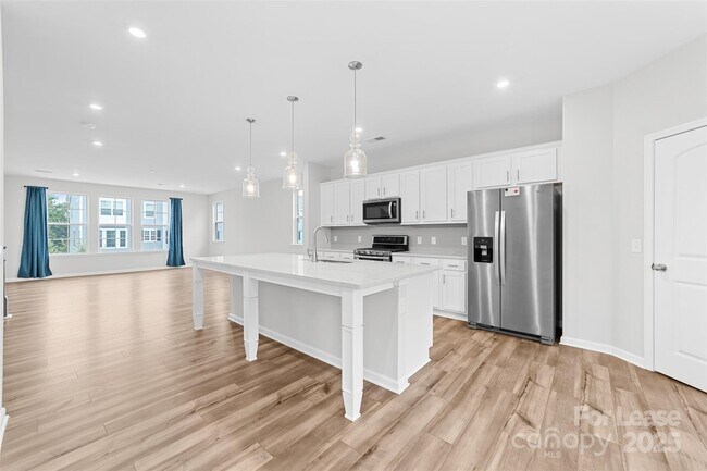 property at 4323 Reed Crk Dr