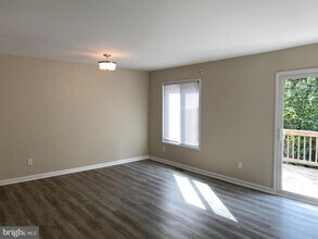 2804 Cambridge Dr in Woodbridge, VA - Building Photo - Building Photo