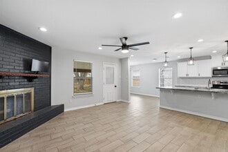 108 Jaimie Way in Del Rio, TX - Building Photo - Building Photo