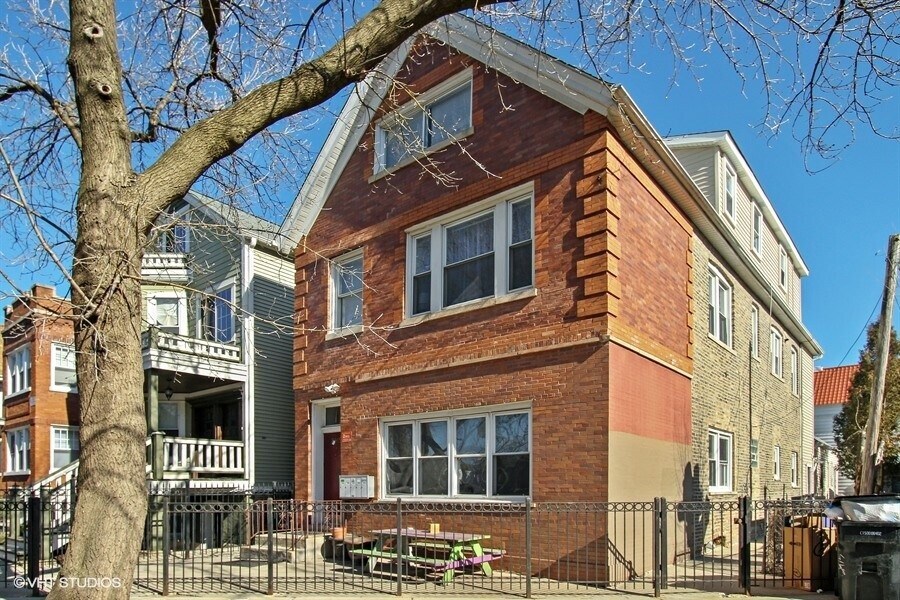 2915 Hamlin N Ave in Chicago, IL - Building Photo