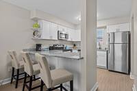 Colony Square Apartments in Newport News, VA - Foto de edificio - Interior Photo