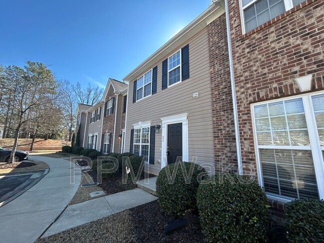 23 Suncrest Ct in Durham, NC - Foto de edificio - Building Photo