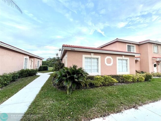 9846 Kamena Cir in Boynton Beach, FL - Building Photo - Building Photo