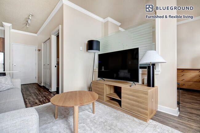 1406 Western Ave-Unit -FL5-ID199 in Seattle, WA - Building Photo - Building Photo