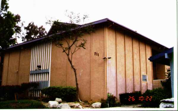 Mandalay Bay Apartments in Oxnard, CA - Foto de edificio - Building Photo