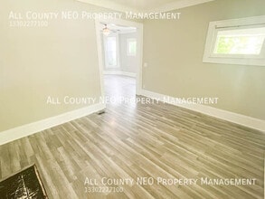3717 Archwood Ave in Cleveland, OH - Building Photo - Building Photo
