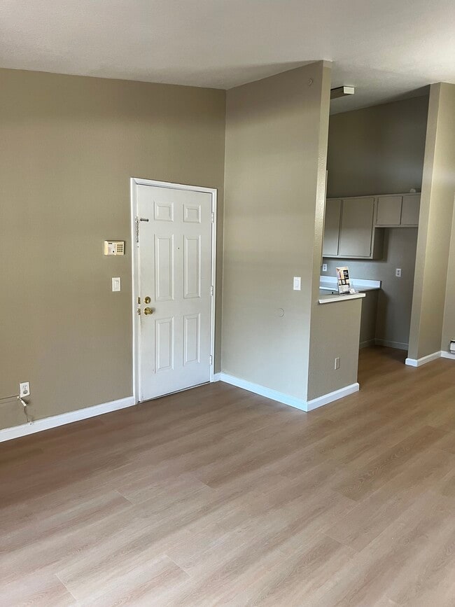 7 Lancaster Cir, Unit 235 in Bay Point, CA - Foto de edificio - Building Photo