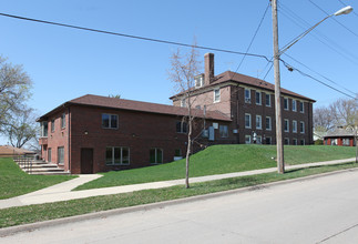 1918 19th Ave NE in Minneapolis, MN - Building Photo - Building Photo