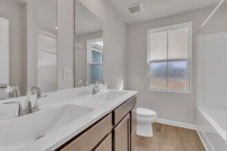 2113 Gilmer Ln in Toano, VA - Building Photo - Building Photo