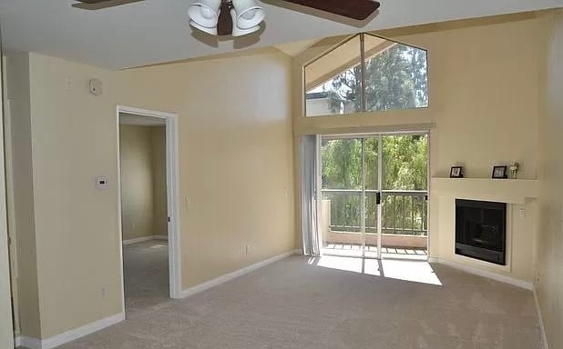 property at 5540 Owensmouth Ave